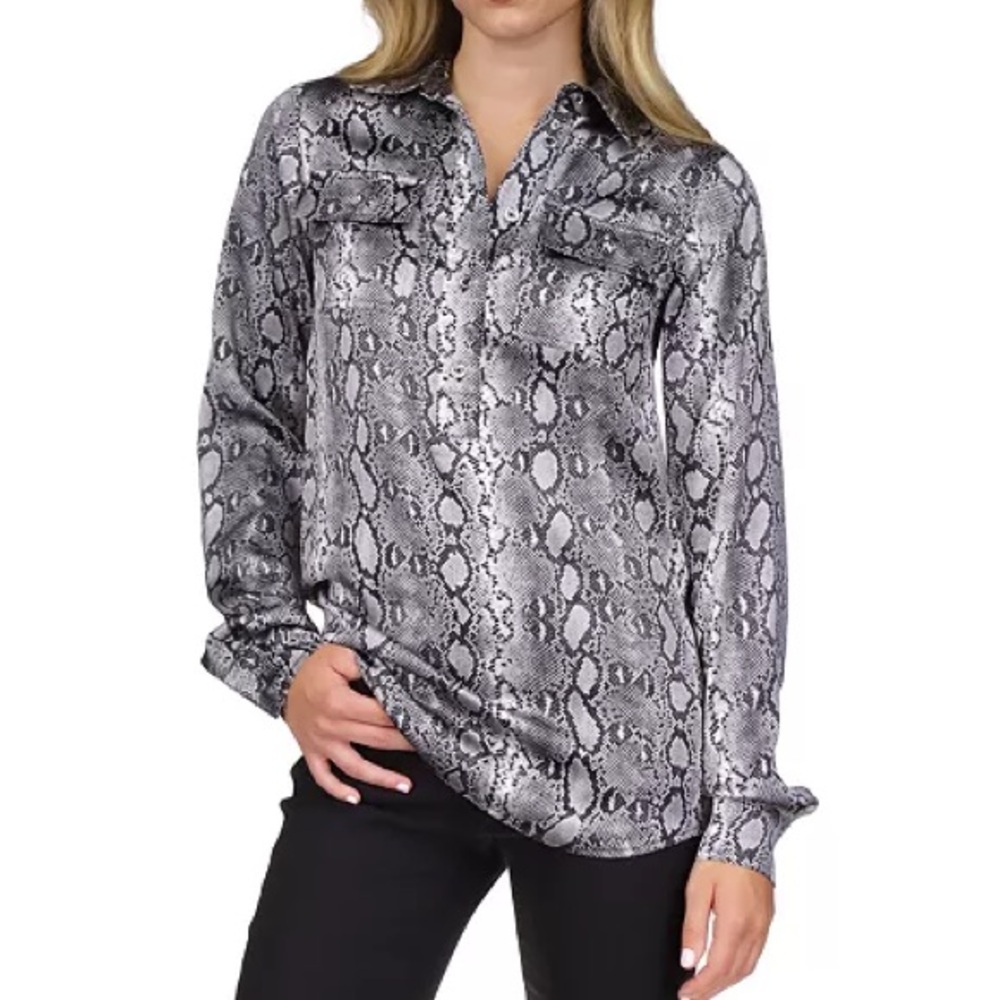 MK ZIPPER POCKET BLOUSE